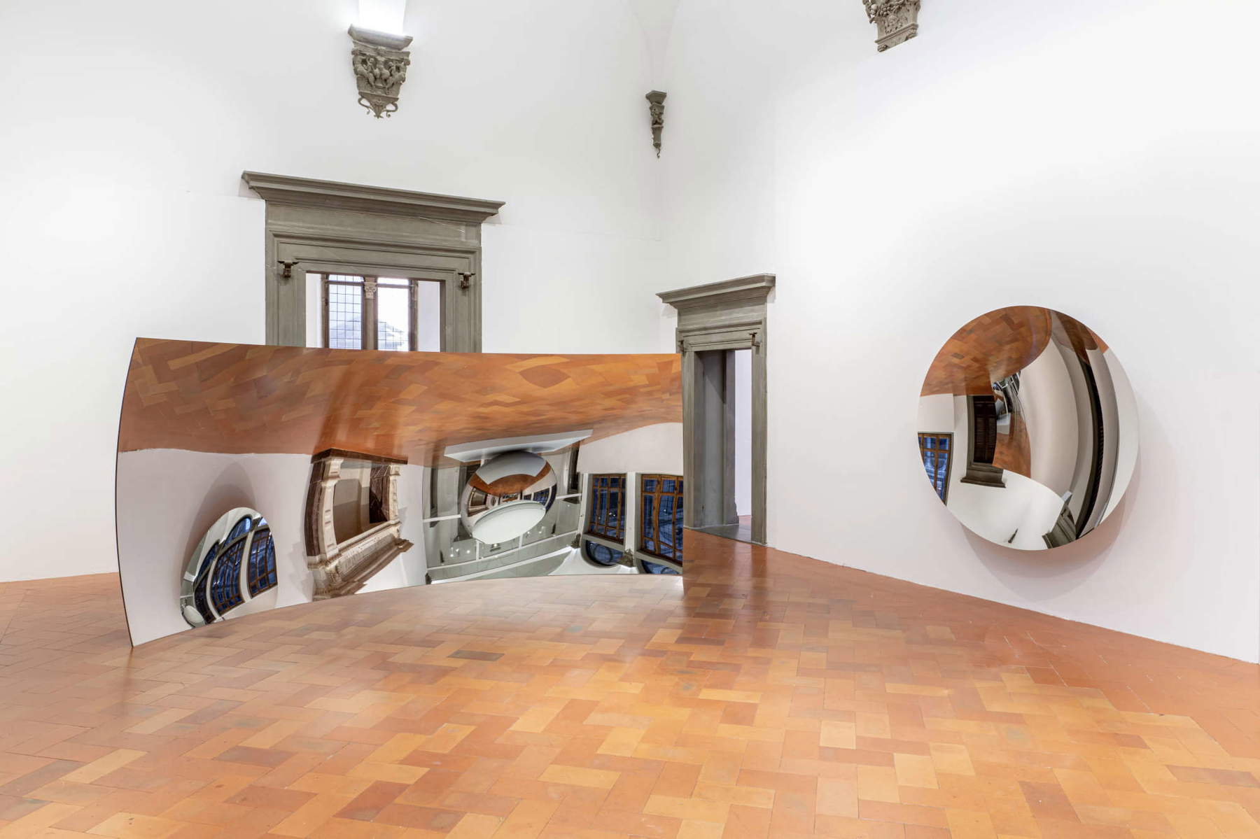 Mostra Anish Kapoor A Palazzo Strozzi Assente E Perturbante