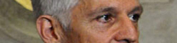 Massimo Bray es un caballero. Pero la convocatoria de 500 jóvenes sigue siendo una oportunidad perdida.