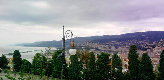 Panorama desde la colina de San Giusto en Trieste