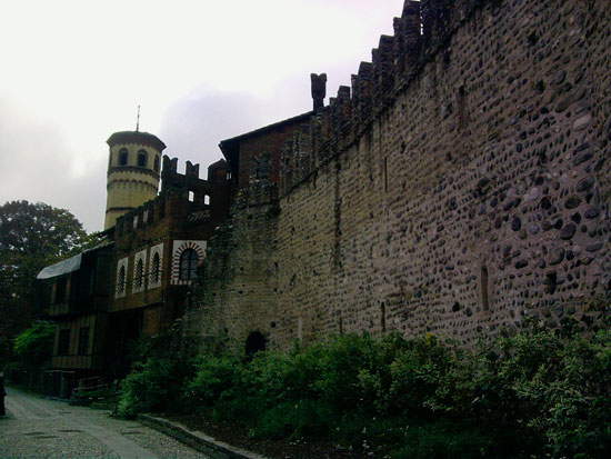 Le mura del Borgo Medievale di Torino