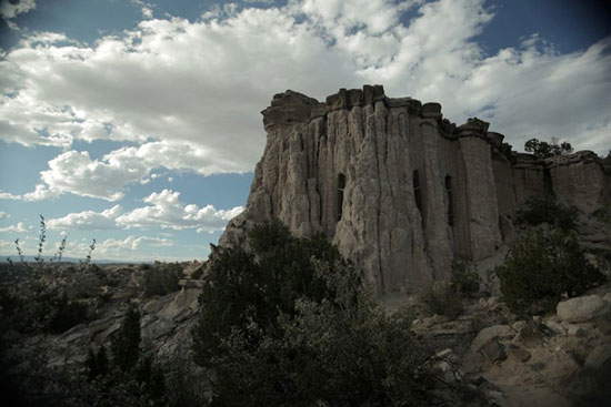 Veduta esterna di una grotta