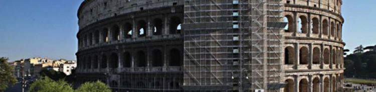 Ein Mega-Panoramalift, der an das Kolosseum gelehnt ist. Science-Fiction? Nein, möglicher Effekt der Madia DDL