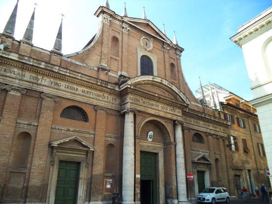 La facciata di Santa Maria dell'Orto a Roma, Trastevere