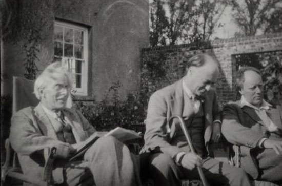 Roger Fry, Desmond MacCarthy e Clive Bell nel 1933