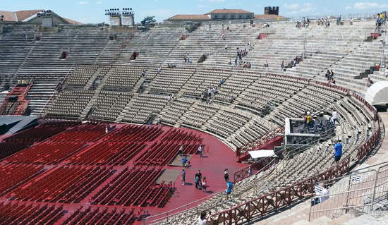 Das Innere der Arena von Verona