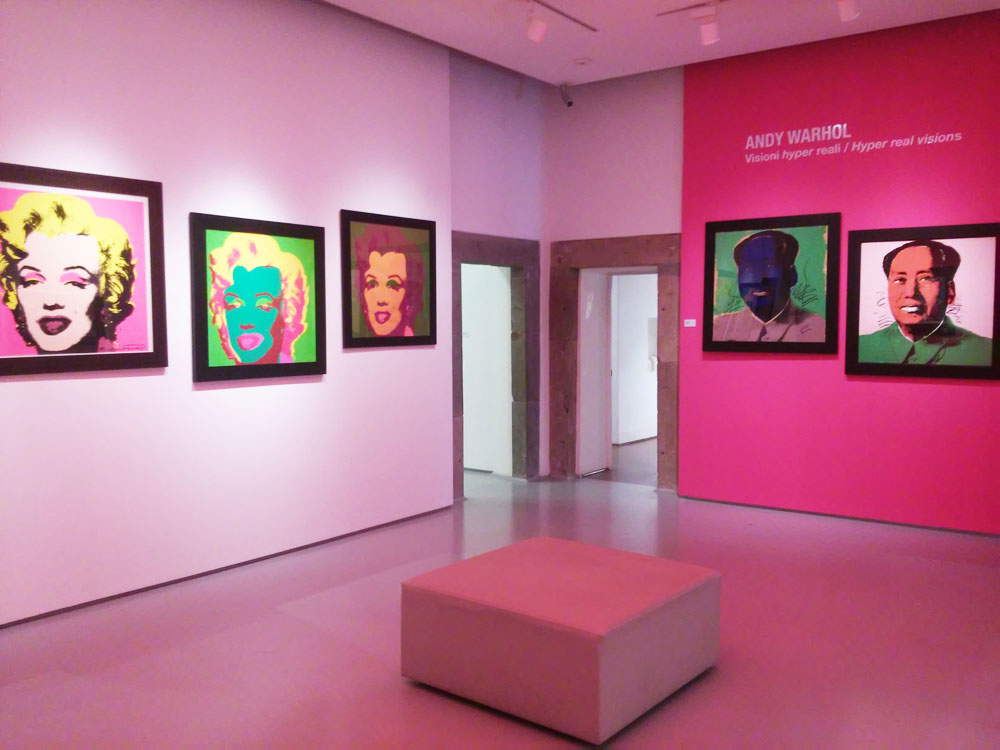 Le icone di Andy Warhol nella prima sala della mostra