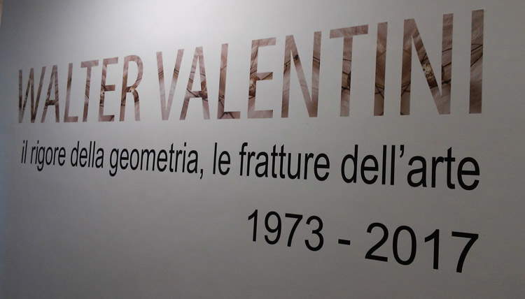 Ingresso alla mostra di Walter Valentini al CAMeC