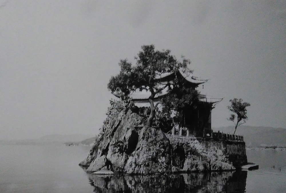 Bruce Chatwin, foto dai viaggi in Cina e Yunnan (1985-1986)