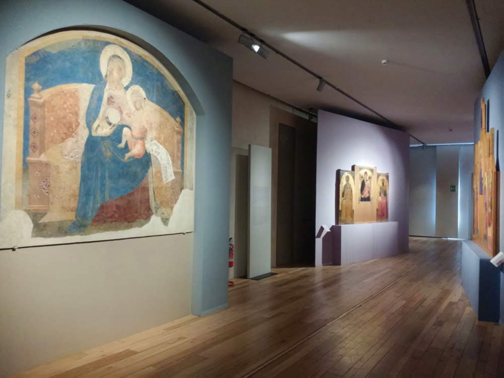 Sala della mostra Ambrogio Lorenzetti a Siena