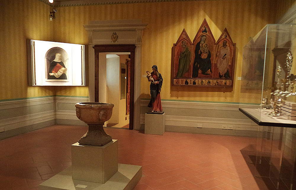 La sala del Museo d'Arte Sacra di Montespertoli che ospita l'opera di Filippo Lippi