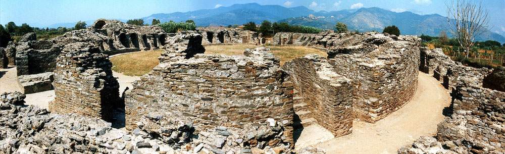 Deux domus romaines découvertes dans la zone archéologique de Luni