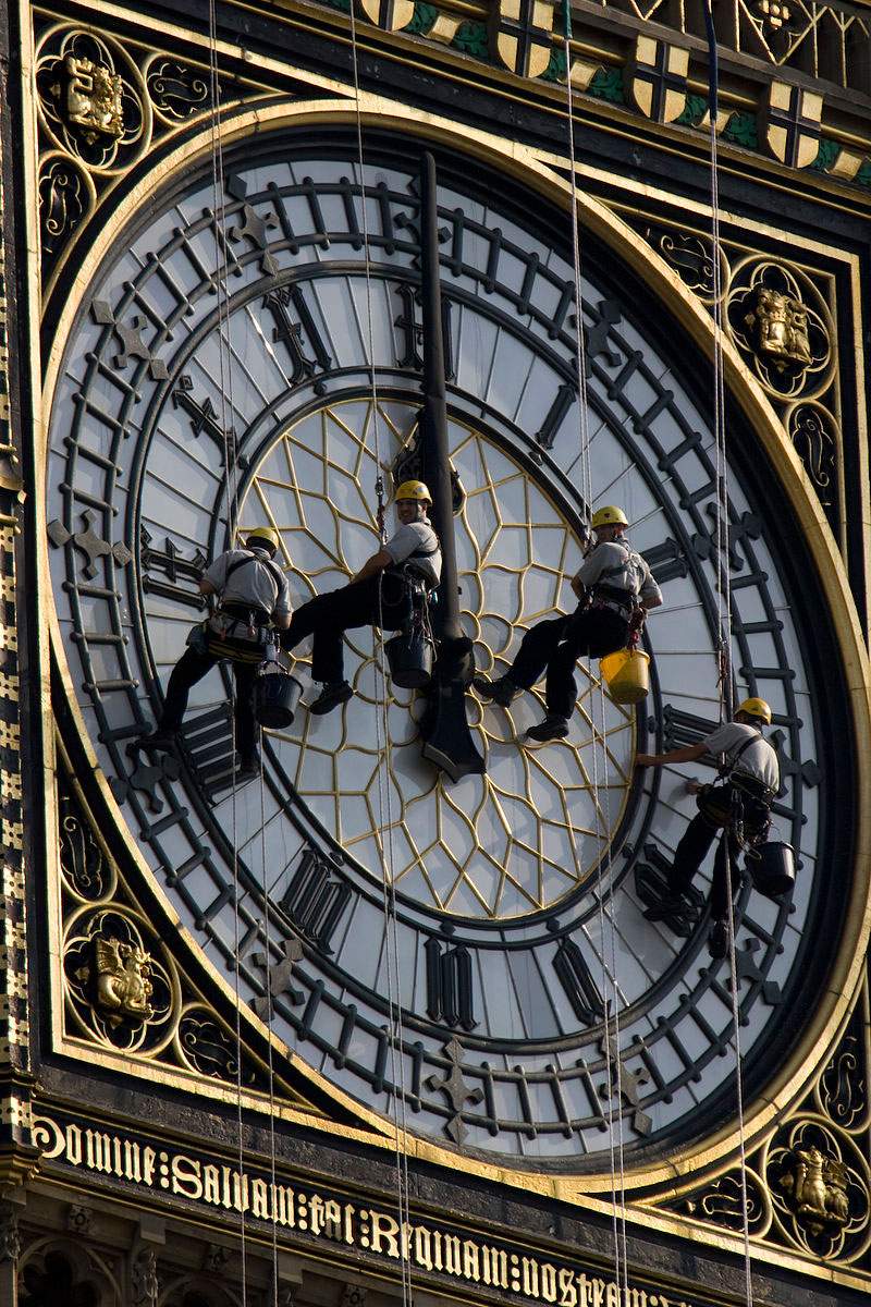 Stop the chimes of Big Ben until 2021