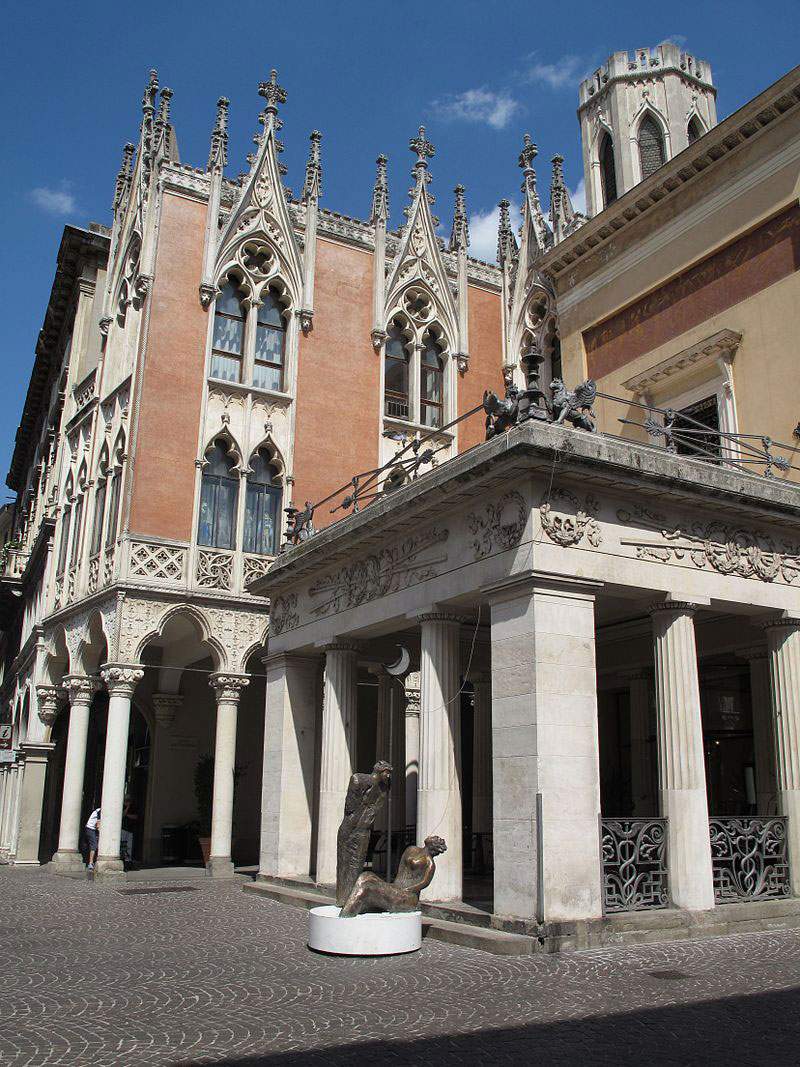 CafÃ© Pedrocchi: private individuals will also participate in the restoration of the historic cafÃ© in Padua