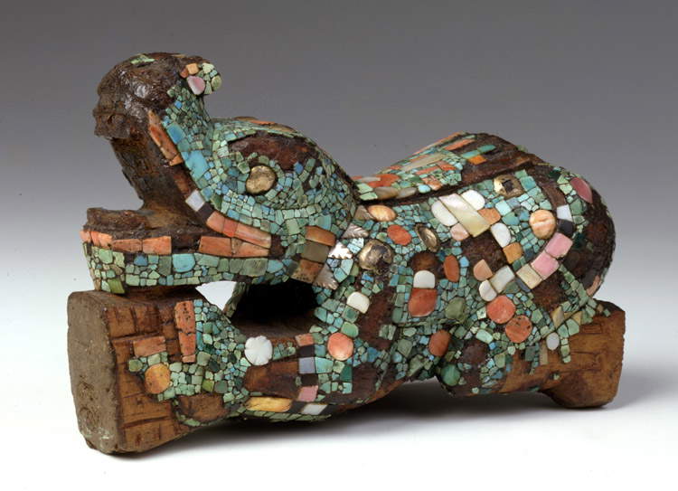 Culture aztèque, manche anthropomorphe de couteau de sacrifice