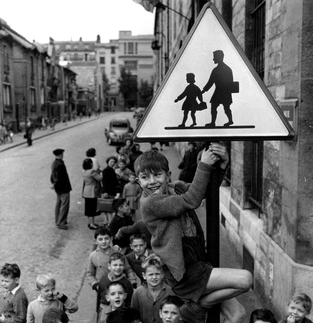 Doisneau's most famous photographs soon to be exhibited at Broletto in Pavia