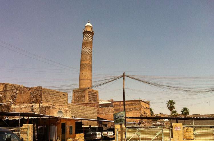 Irak, à Mossoul, Isis détruit la mosquée al-Nuri, symbole de la ville