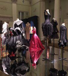 Tracce. Dialoghi ad arte nel Museo della Moda e del Costume a Palazzo Pitti