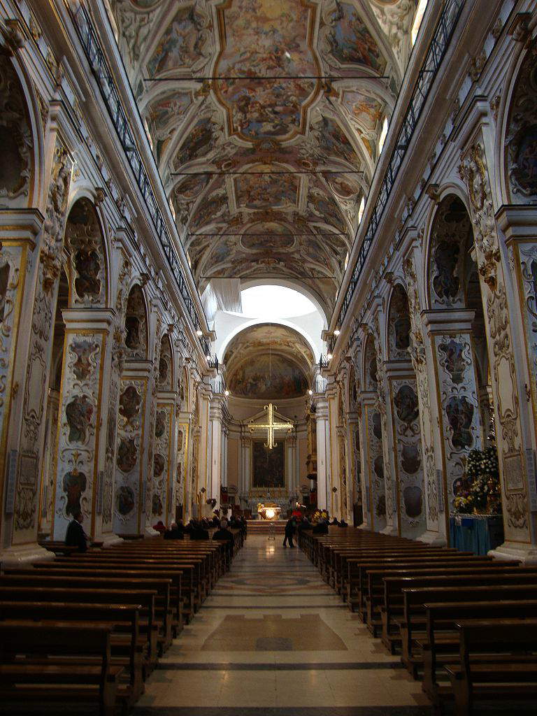 L'interno della Cattedrale di Caltanissetta