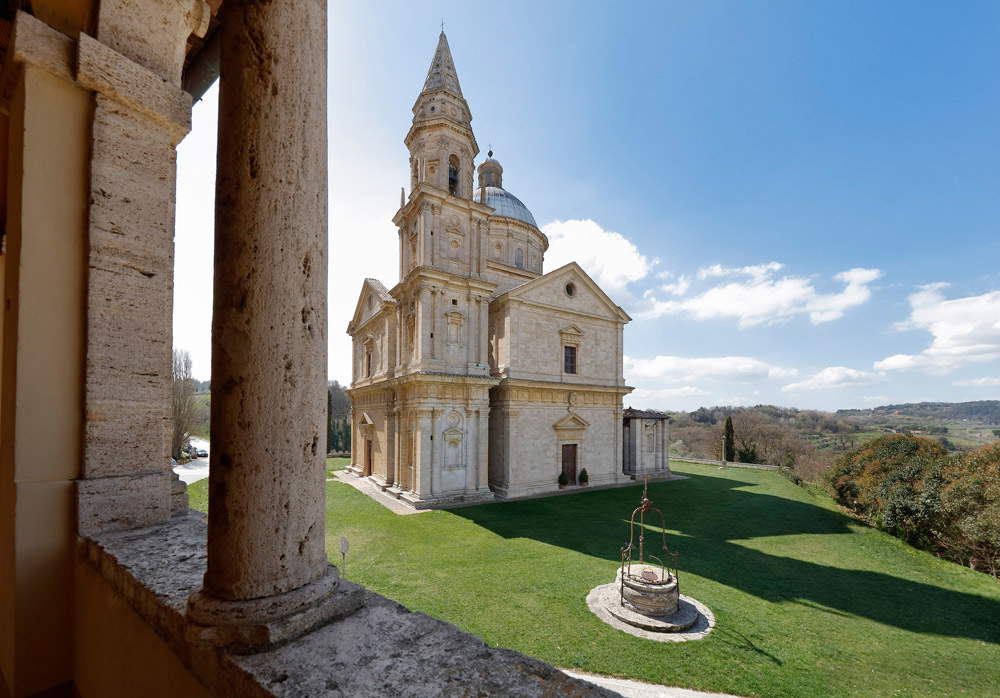 Veduta del tempio di San Biagio dalla canonica. Courtesy Opere Ecclesiastiche Riunite
