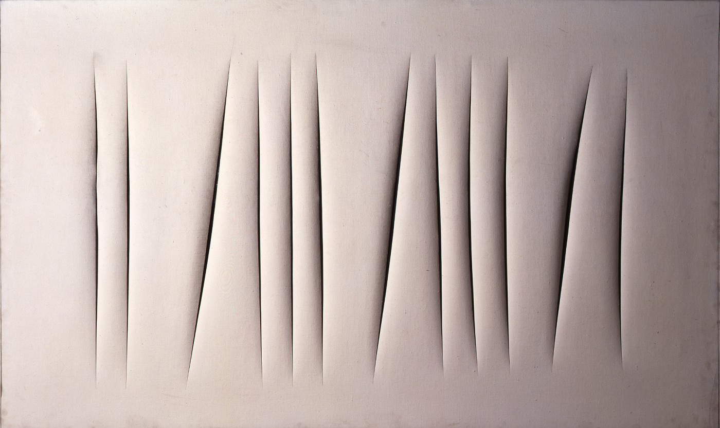 Lucio Fontana, Concetto spaziale. Attese (1964; cementite su tela, 190,3 x 115,5 cm; Torino, GAM)