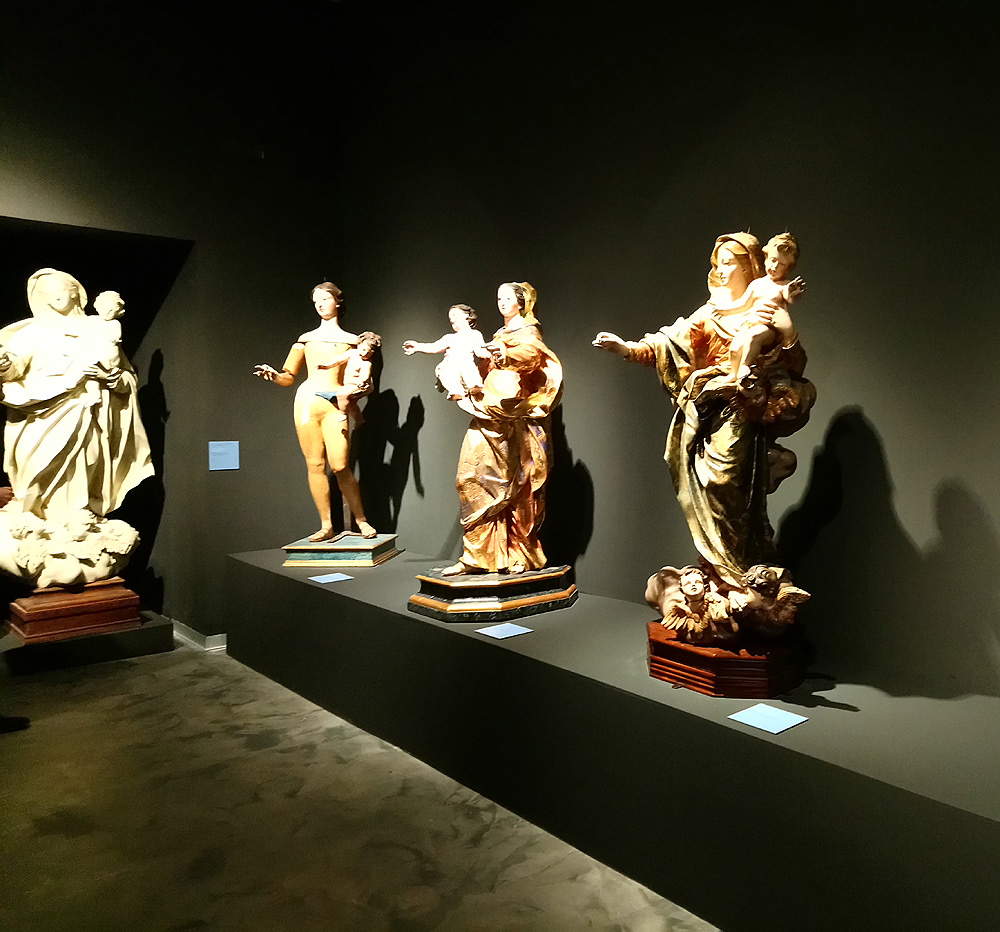 Immagini dalla mostra Maragliano 1664-1739. Lo spettacolo della scultura in legno a Genova