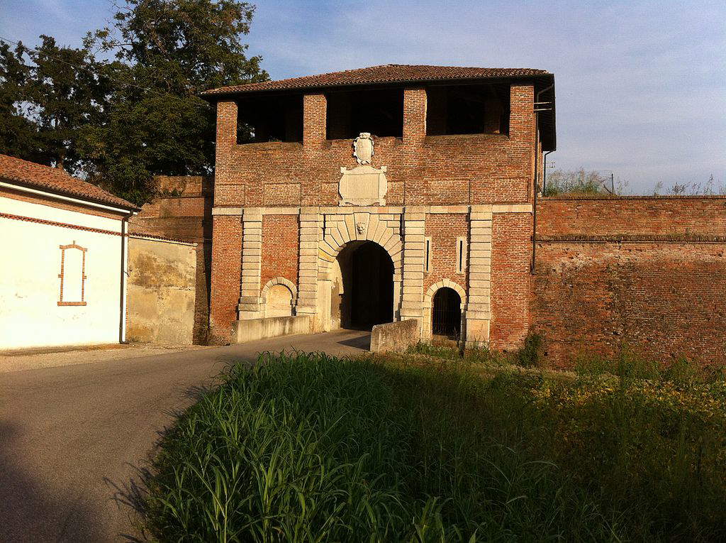 Realtà: Porta Vittoria (Sabbioneta)
Realtà: Porta Vittoria (Sabbioneta)