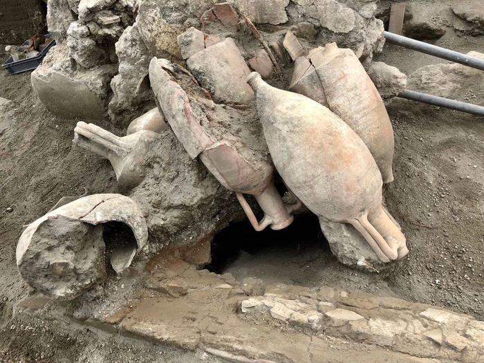 Discovery in Pompeii: balcony alley returns to light
