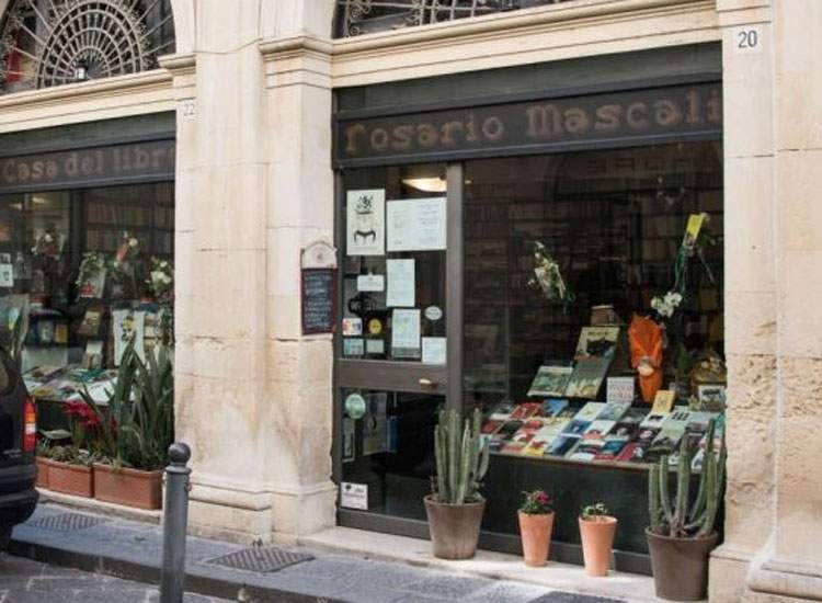 Sicily: the first historic bookstore protected by law is in Syracuse