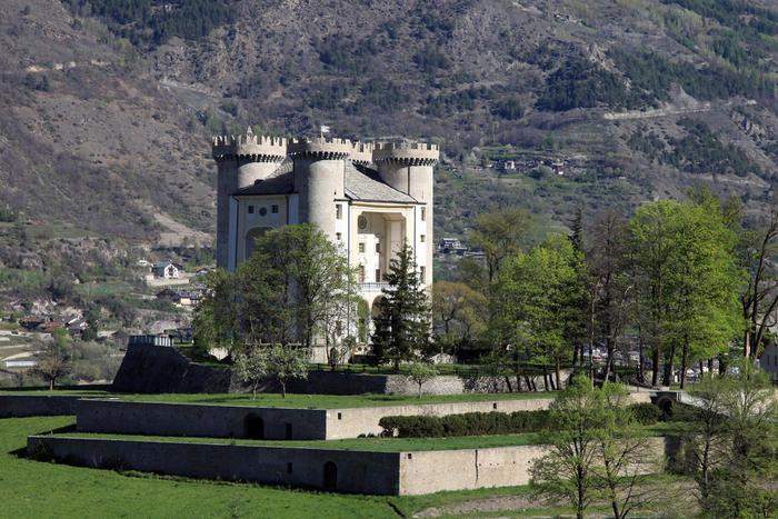 The castle in Aymavilles, Aosta Valley, opens to the public for free tours