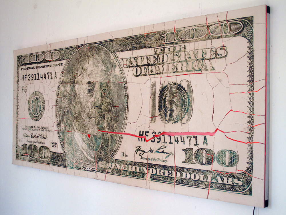 Veljko Zejak, Big money (2015; impresión sobre cerámica, plexiglás, aluminio, silicona, luces LED, 196,5 x 83 x 5 cm)