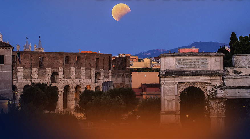 Tante iniziative nei musei italiani per la grande eclissi di luna, la più lunga del secolo