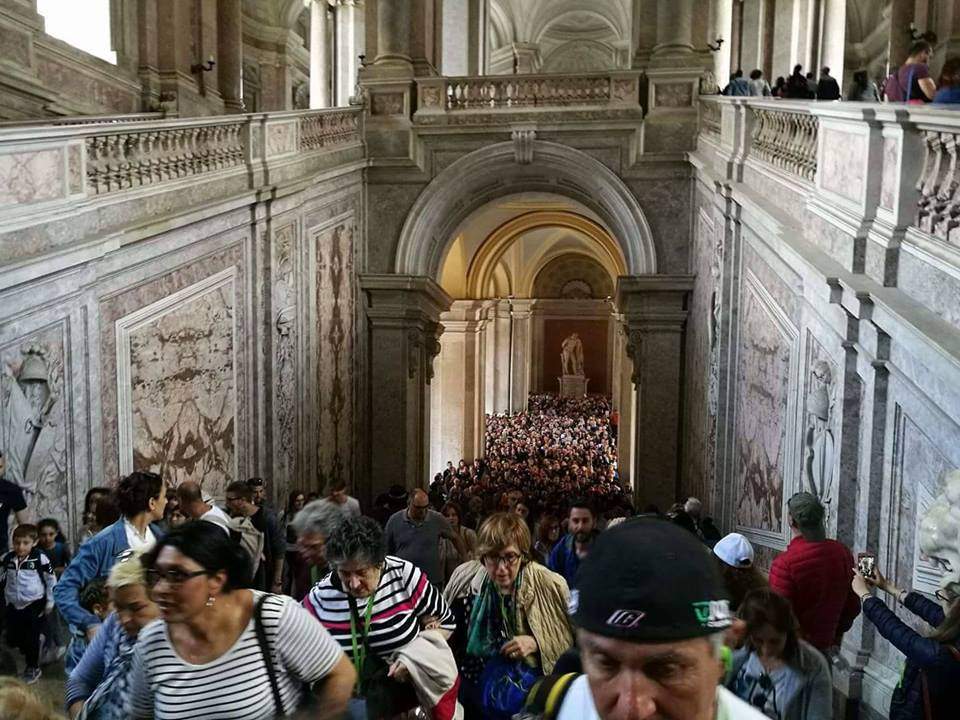 Tour guides approve decision to abolish free Sundays