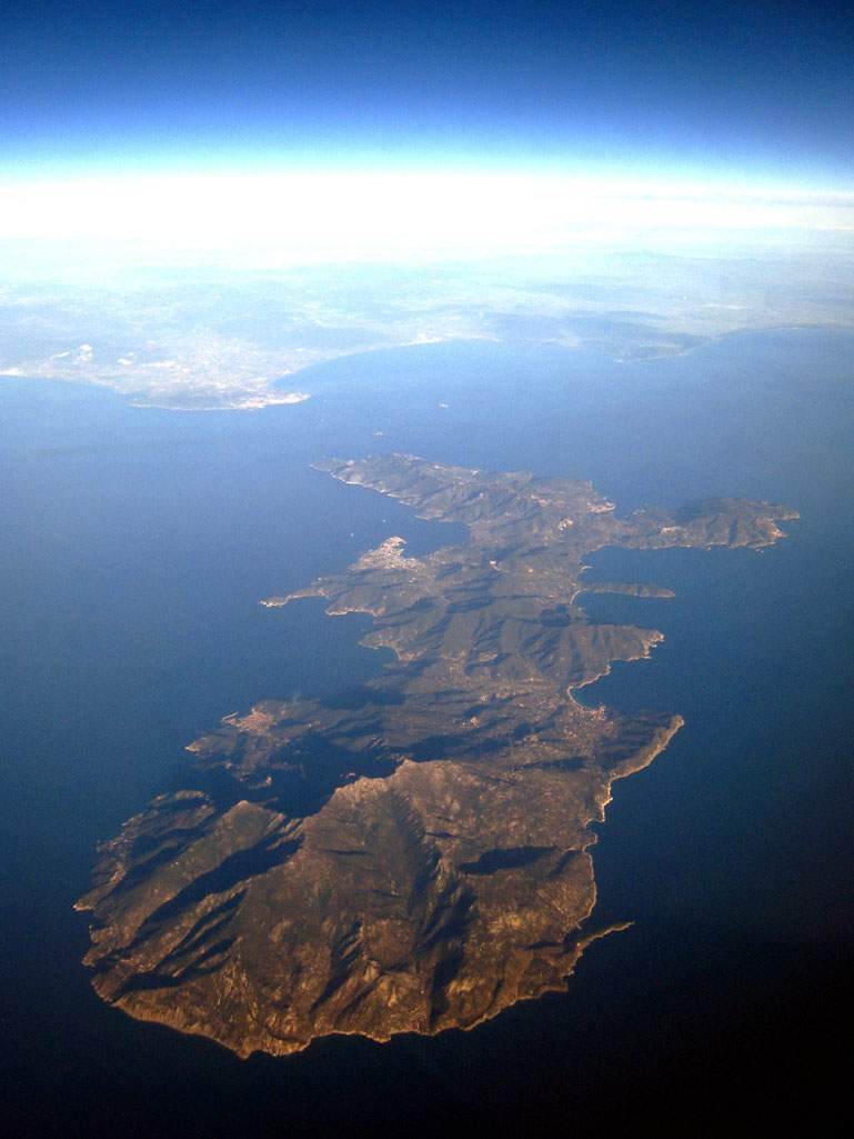 Rinvenuta un'anfora greco-romana nel mare dell'Isola d'Elba
