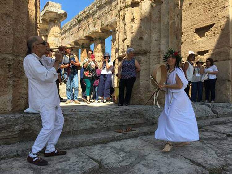 Musique-archéologie dans le parc archéologique de Paestum