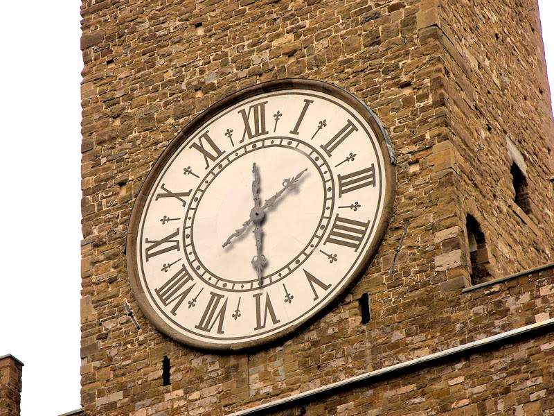 Florence, début de la restauration de l'horloge de la tour Arnolfo du Palazzo Vecchio