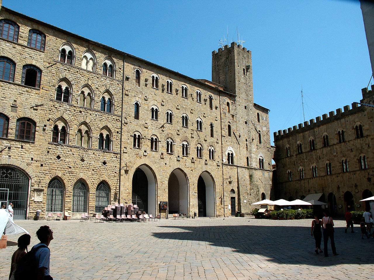 Volterra, interdiction pendant trois ans d'ouvrir de nouveaux bars et restaurants dans le centre historique