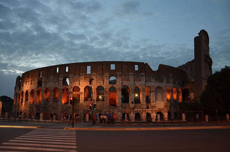 Rome, demain, extinction des feux au Colisée pour commémorer les victimes du pont Morandi