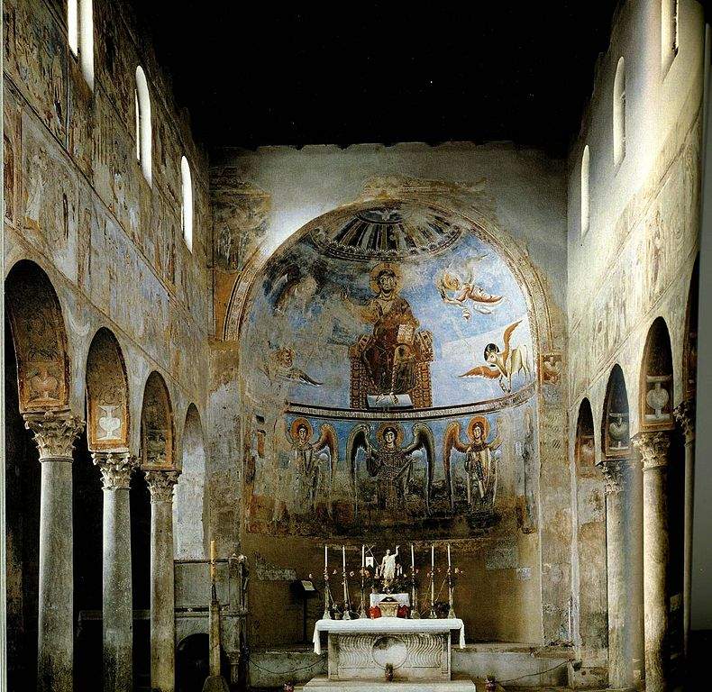 The basilica of Sant'Angelo in Formis is in serious distress, and the Touring Club launches an appeal to save it