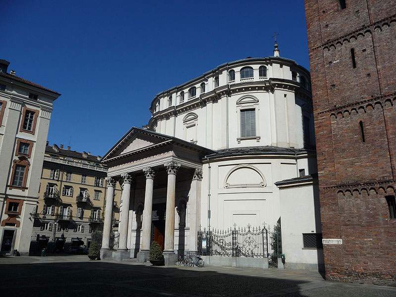 Boarding school cloister and dome of Turin's Consolata Shrine restored after 300 days