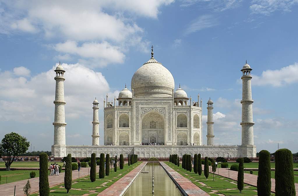 The Taj Mahal is in danger of demolition