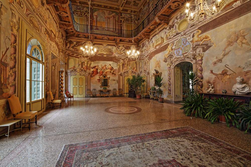 Un chef-d'œuvre baroque dans la campagne de Pontremoli : visites guidées de la Villa Dosi Delfini