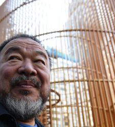 Gilded cage, la gabbia dorata di Ai Weiwei, è a Venezia