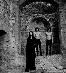 Corpus Dei: a Firenze in mostra le fotografie di Sabrina van den Heuvel