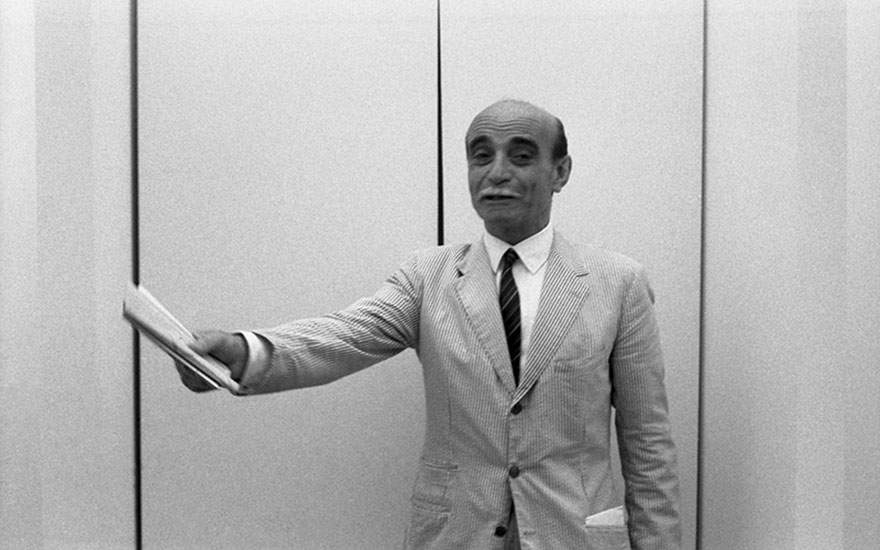 Lucio Fontana auf der Biennale von Venedig 1966  Lucio Fontana auf der Biennale von Venedig 1966
