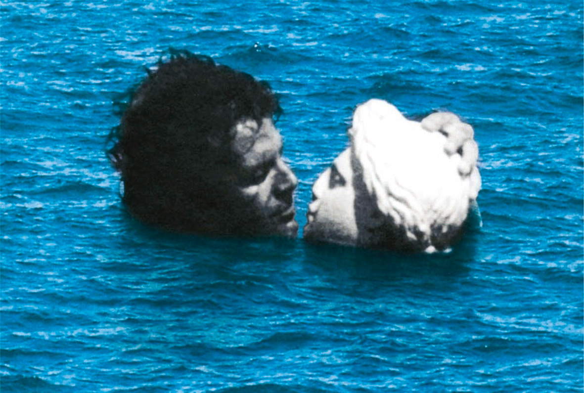 Marco Giusti, Pino Pascali o le trasformazioni del serpente (2003; fotograma de la producción cinematográfica Rai 3)
 