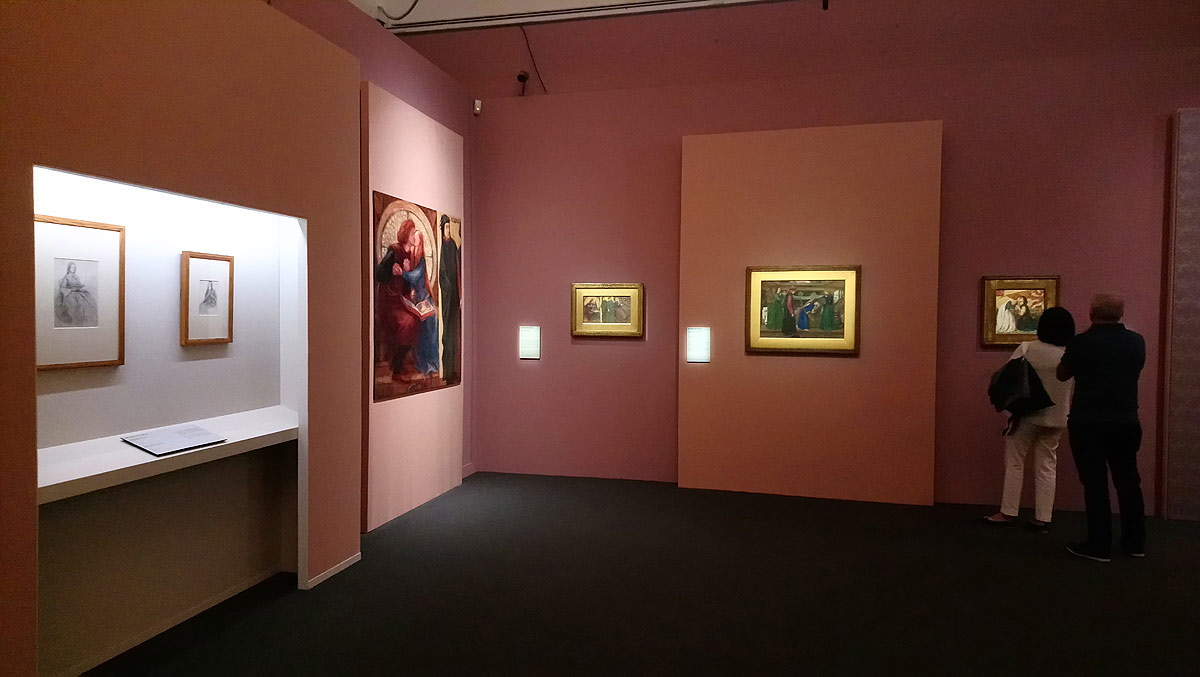 Sala della mostra Preraffaelliti. Amore e desiderio