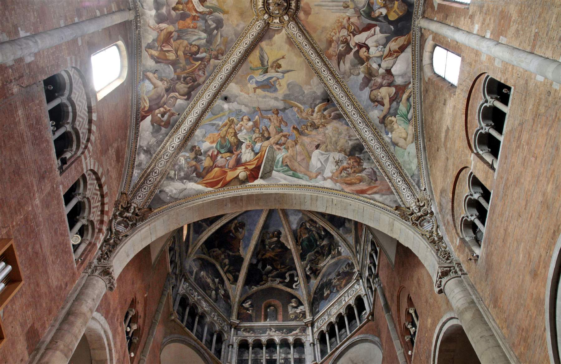 In Piacenza for three months you can climb the dome of the cathedral to see Ludovico Carracci's frescoes