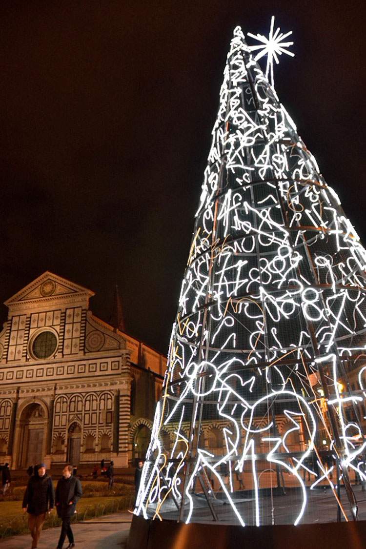 Mimmo Paladino and Domenico Bianchi's trees lit in Florence