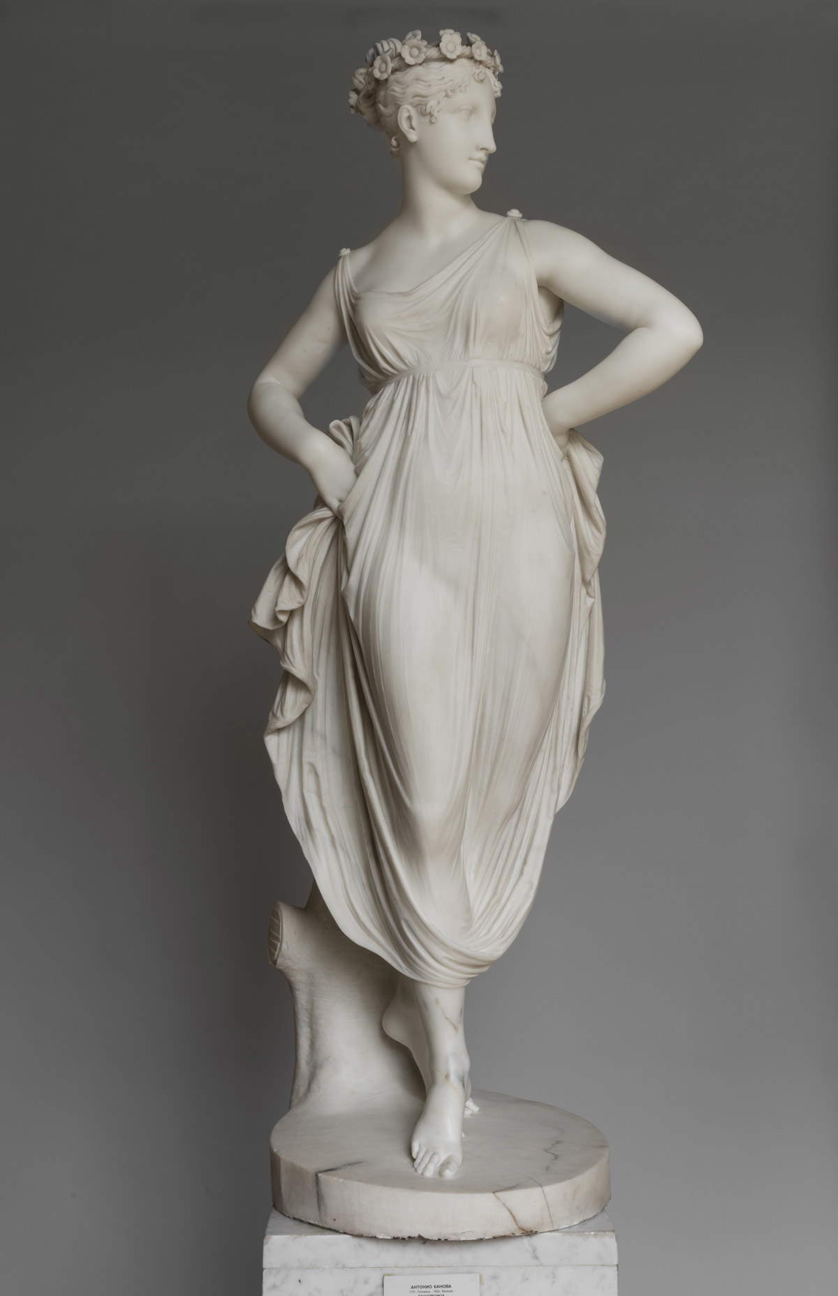 Antonio Canova, Danzatrice mani sui fianchi (1806-1812; marmo, 179 x 76 x 67 cm; San Pietroburgo, The State Hermitage) Photograph &copy; The State Hermitage Museum, 2019 Foto di Alexander Lavrentyev