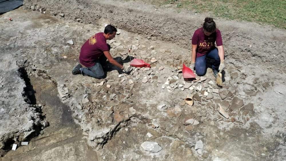 Aquileia, découverte d'un important gisement d'amphores romaines